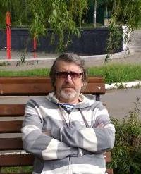 Олег Гончаров – драматург, сценарист, композитор, дизайнер.