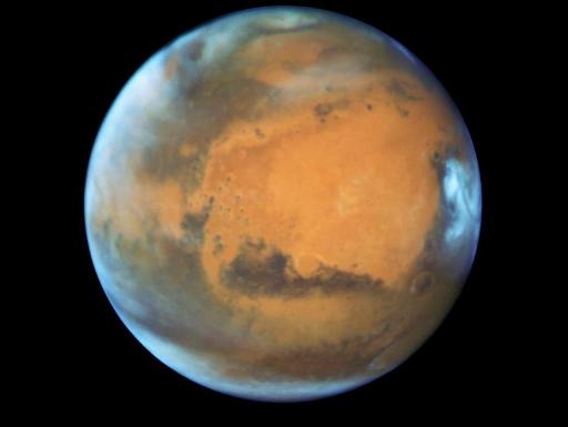 Нові знімки Марсу з рекордно близької відстані