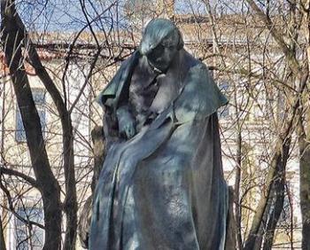 Пам'ятник Миколі Гоголю у Москві