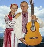 Віктор та Юлія Качули, пісня Мамо, вічно будь.