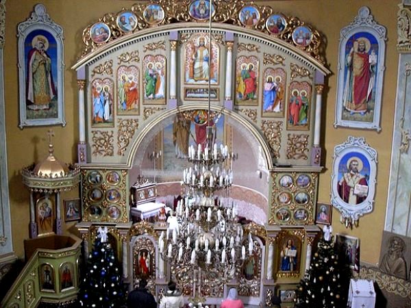 Дрогобицький монастир св. верховних апостолів Петра і Павла, іконостас.