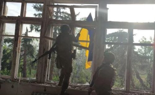 Ukrainian servicemen in the liberated settlement of Blahodatne. June 2023, Ukraine. Frame from video of the 68th Jaeger Brigade.