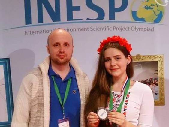 Українська ліцеїстка з Маріуполя Катерина Малкіна отримала міжнародну нагороду за науковий проект з утилізації поліетилену